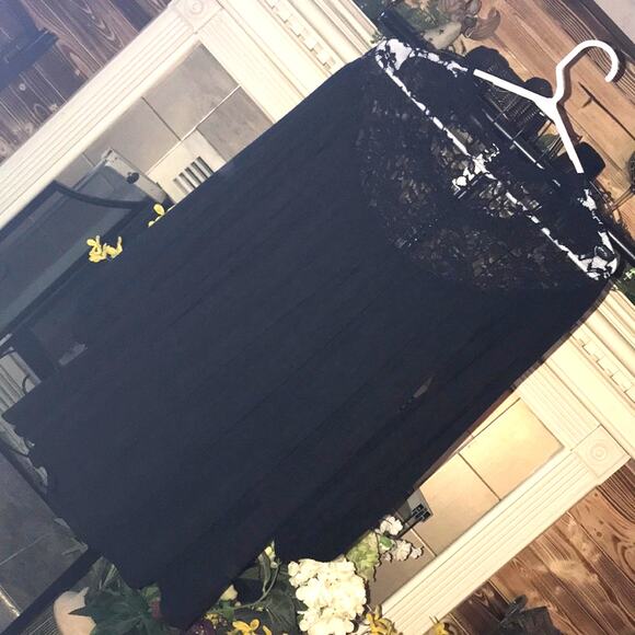 Emerald Sz S LS qauze flowy bottom upper Black lace inset - Picture 3 of 6